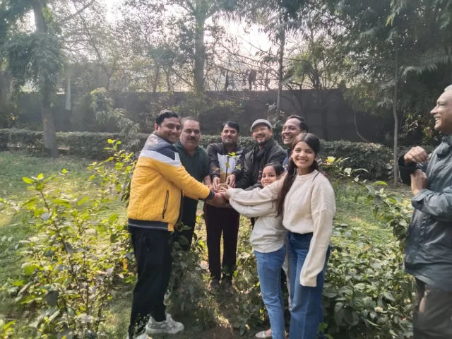 शक्ति नगर दिल्ली में वृक्षारोपण कार्यक्रम